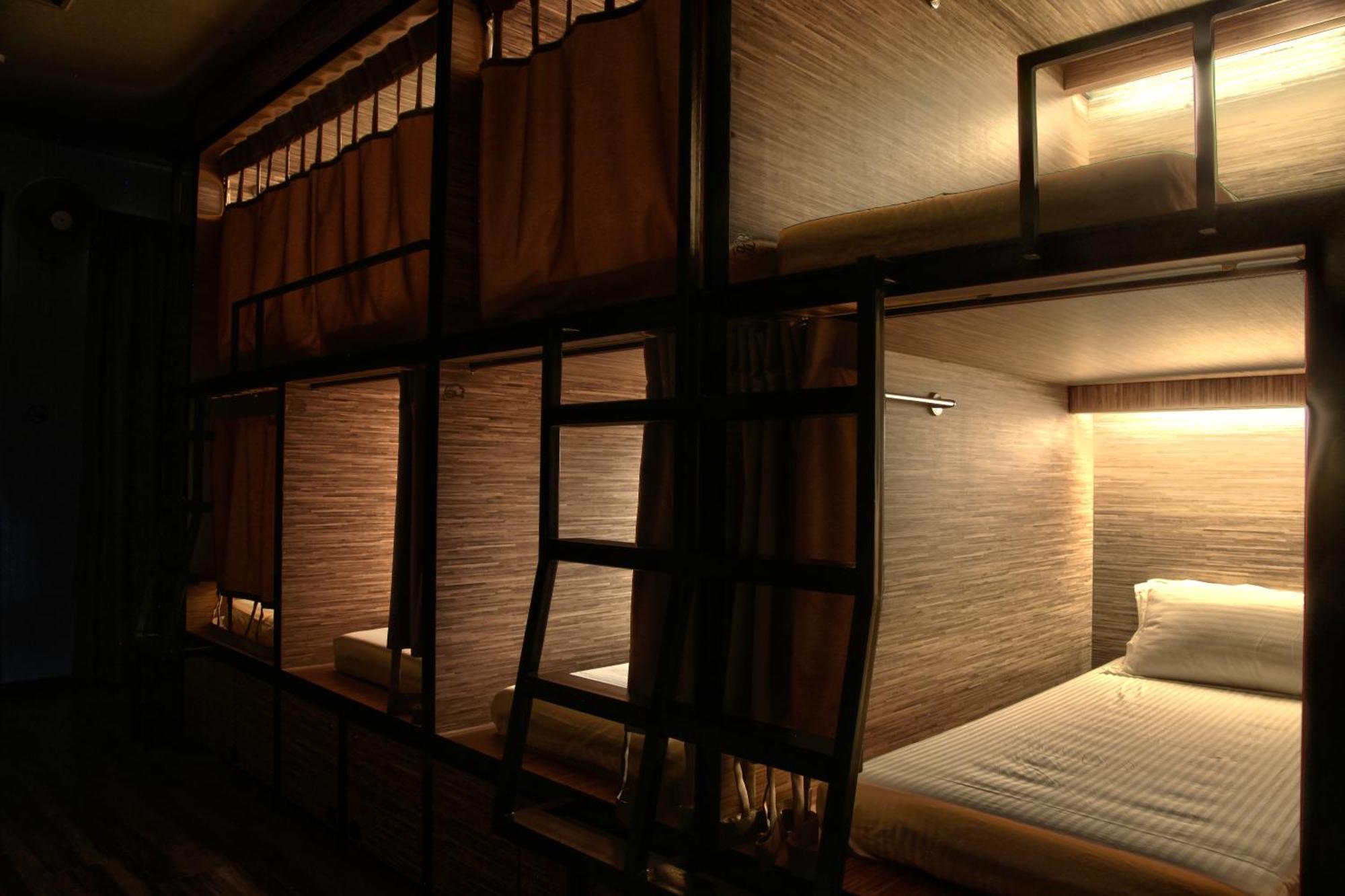 Single Pod Mixed Dorm